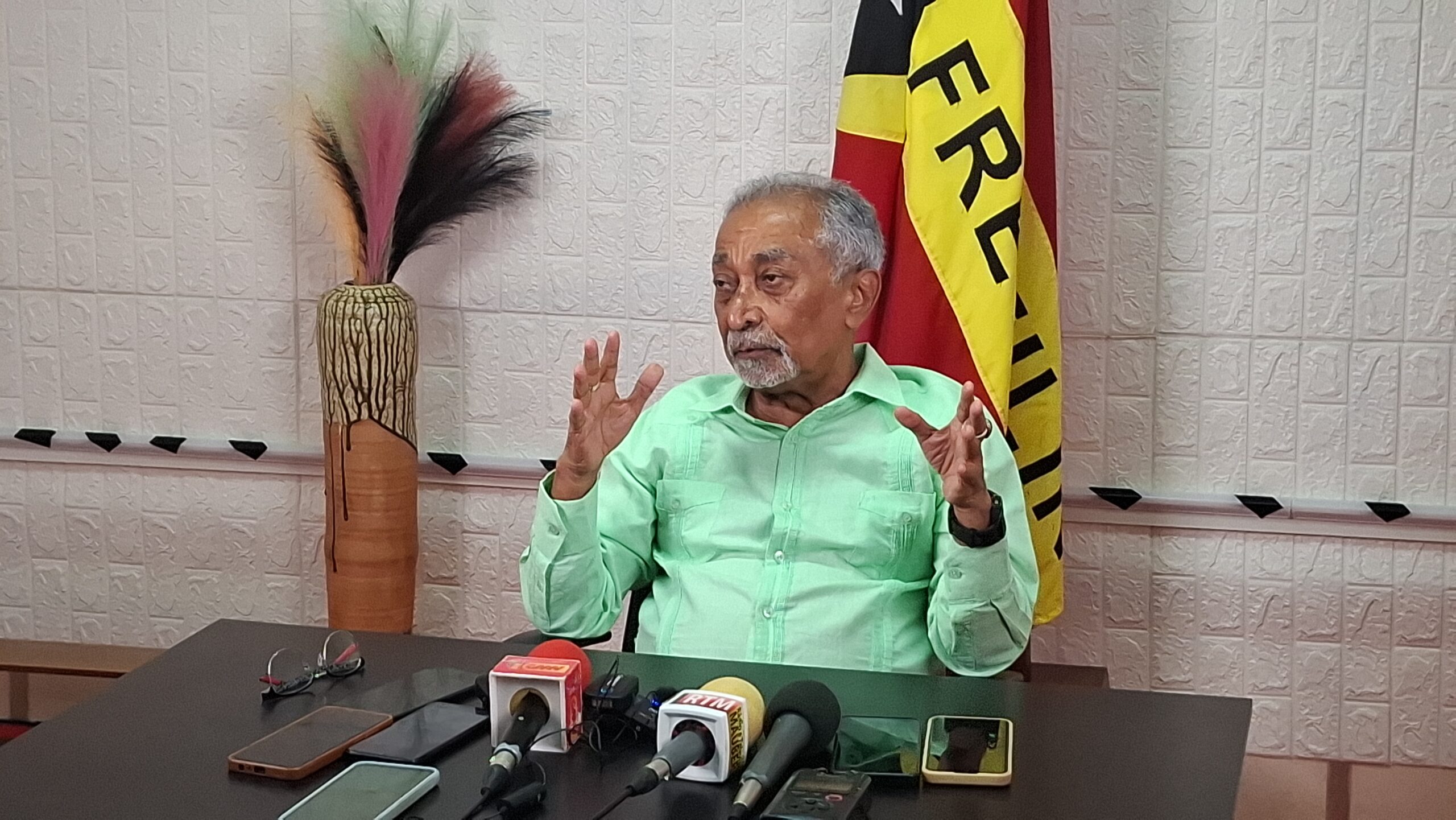 Mari Alkatiri “Ha’u nia mãe mak suku Bandeira RDTL, maibé ema la ...